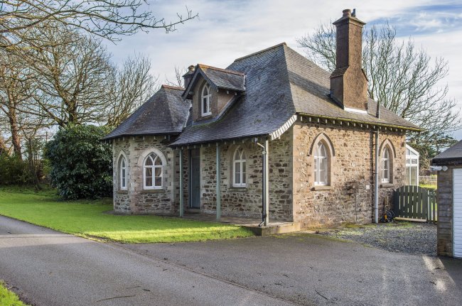 Nansloe Manor and Nansloe Lodge, Helston, Cornwall, TR13 0SB 7