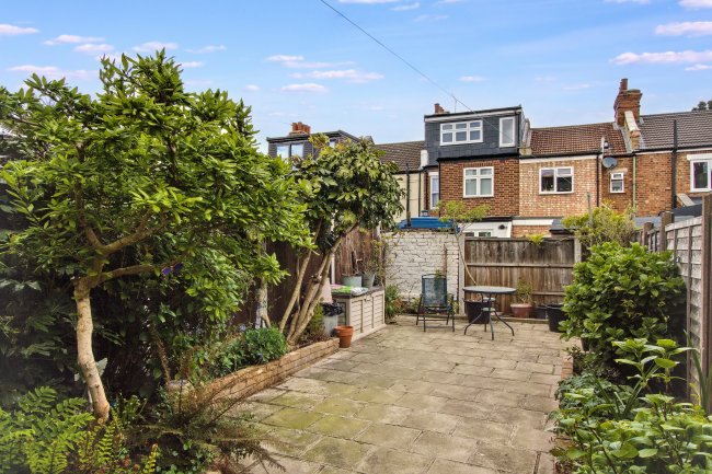 50 Shakespeare Road, Walthamstow, London E17 6AS 9