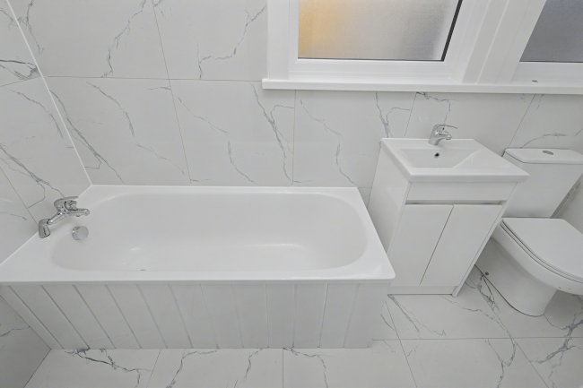 81 & 81A Sheringham Avenue, Manor Park, London E12 5PF 5