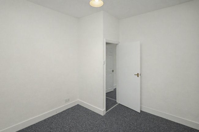 81 & 81A Sheringham Avenue, Manor Park, London E12 5PF 5