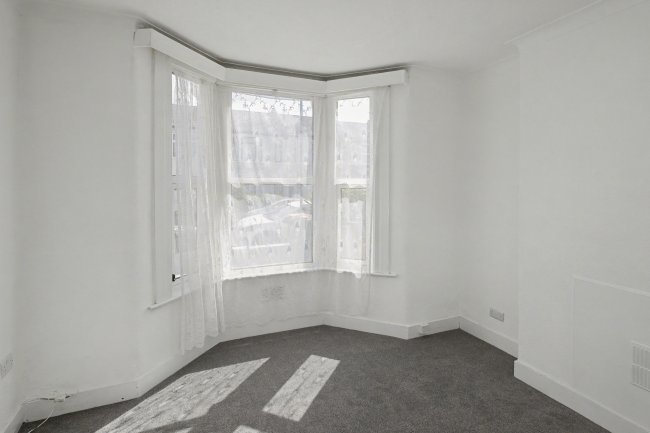 81 & 81A Sheringham Avenue, Manor Park, London E12 5PF 5