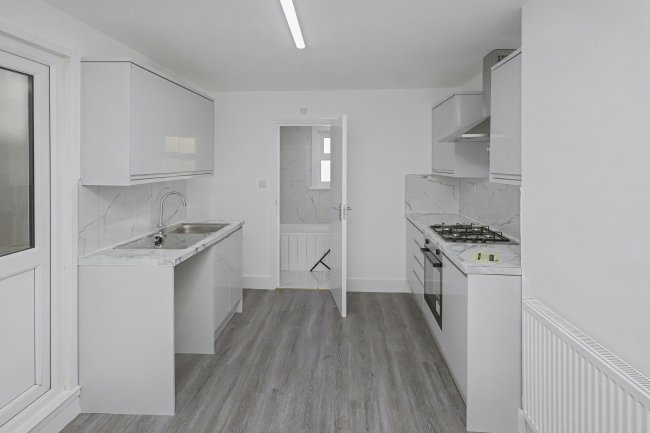 81 & 81A Sheringham Avenue, Manor Park, London E12 5PF 5