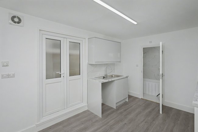 81 & 81A Sheringham Avenue, Manor Park, London E12 5PF 5