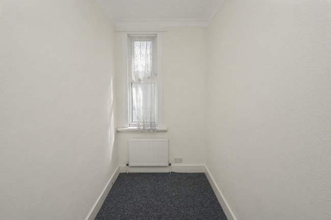 81 & 81A Sheringham Avenue, Manor Park, London E12 5PF 5