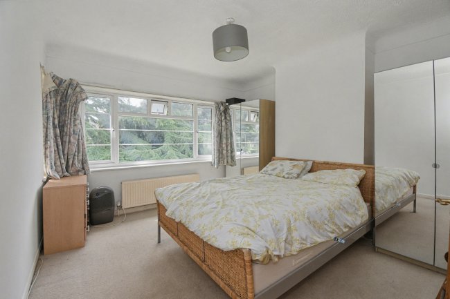 Flat 23 Gainsborough Court, Nether Street, London N12 8AE 7