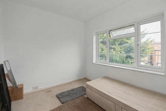 Flat 23 Gainsborough Court, Nether Street, London N12 8AE 7
