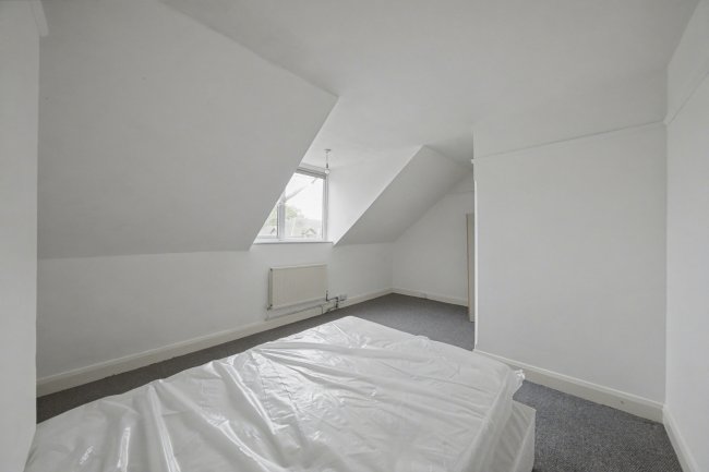 990 Uxbridge Road, Hayes, Greater London, UB4 0RL 9