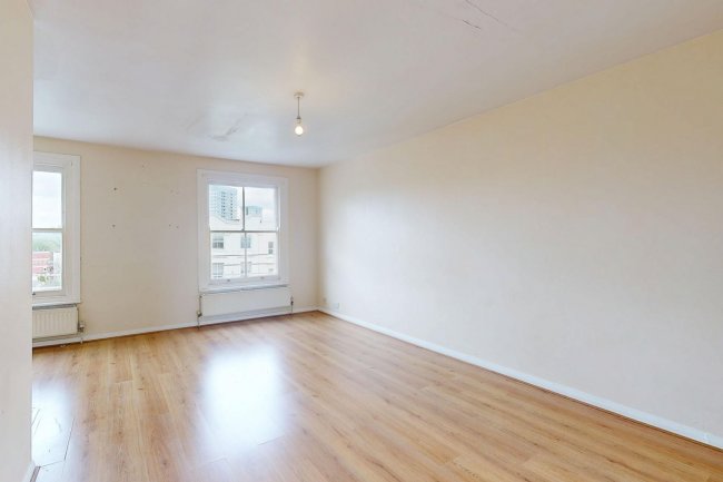 Flat E, 35 Belgrave Gardens, St Johns Wood, London, NW8 0RE 10