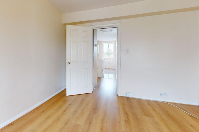 Flat E, 35 Belgrave Gardens, St Johns Wood, London, NW8 0RE 10