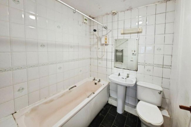 25 Northcotts, Hatfield, Hertfordshire, AL9 5ES 2