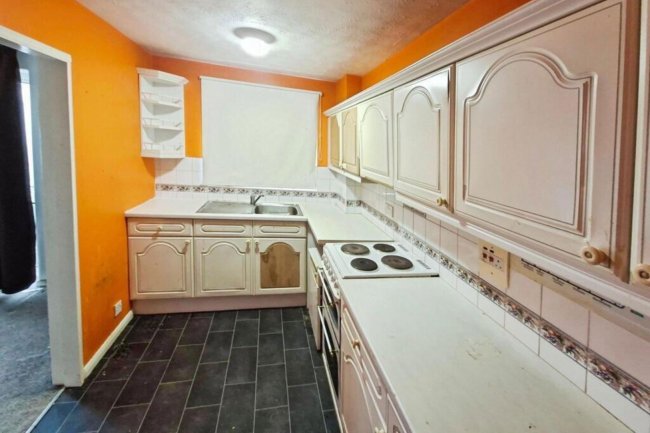 25 Northcotts, Hatfield, Hertfordshire, AL9 5ES 2