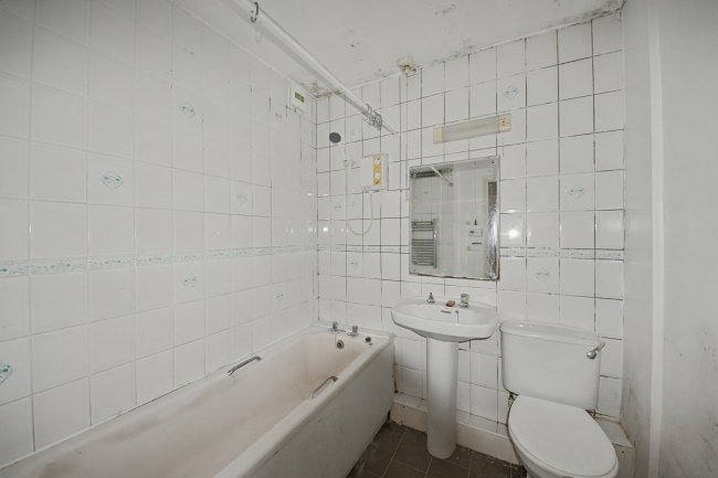 25 Northcotts, Hatfield, Hertfordshire, AL9 5ES 9