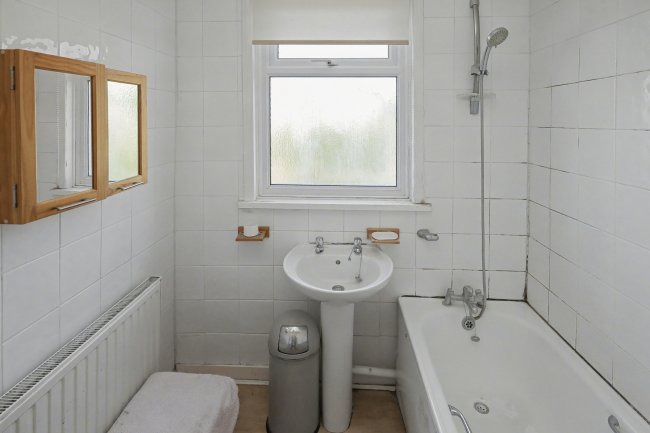 45 Mafeking Avenue, Ilford, IG2 7AP 7