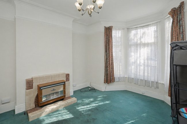 45 Mafeking Avenue, Ilford, IG2 7AP 7