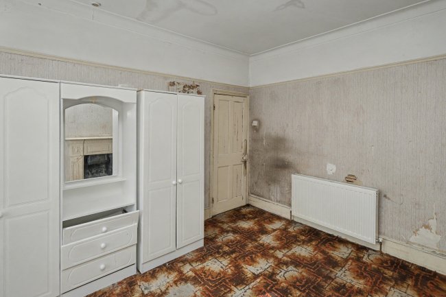 45 Mafeking Avenue, Ilford, IG2 7AP 7