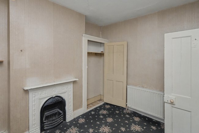 45 Mafeking Avenue, Ilford, IG2 7AP 7