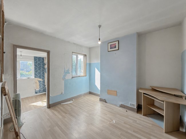 33 Downsell Road, Stratford, London, E15 2TR 10