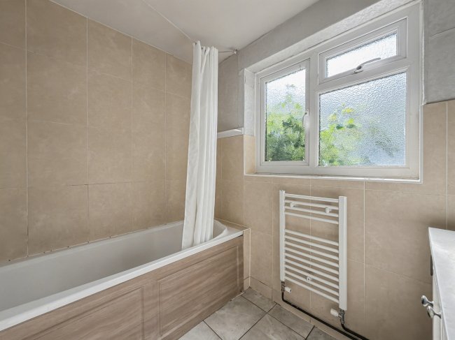 33 Downsell Road, Stratford, London, E15 2TR 10