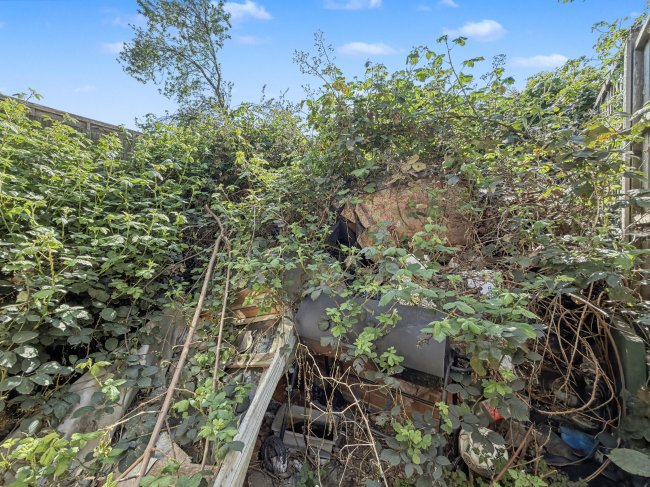 33 Downsell Road, Stratford, London, E15 2TR 10