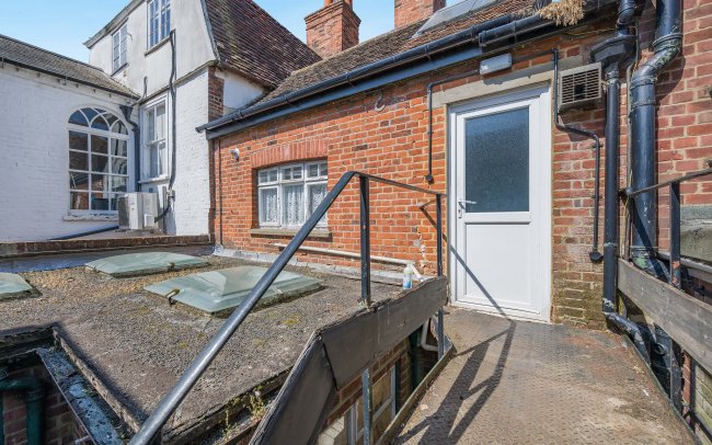 85/85A Newland Street, Witham, Essex, CM8 1AA 7