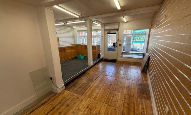 85/85A Newland Street, Witham, Essex, CM8 1AA 4