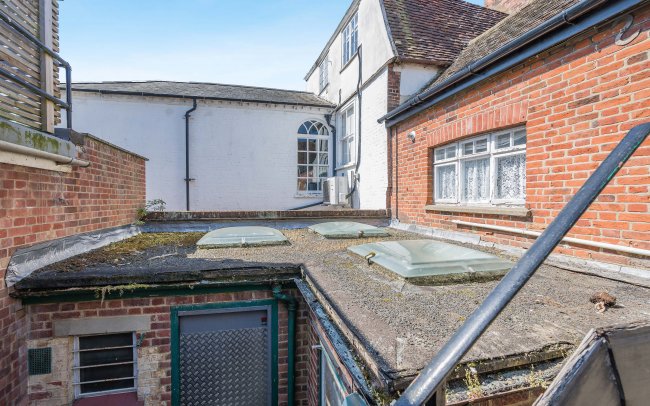 85/85A Newland Street, Witham, Essex, CM8 1AA 7