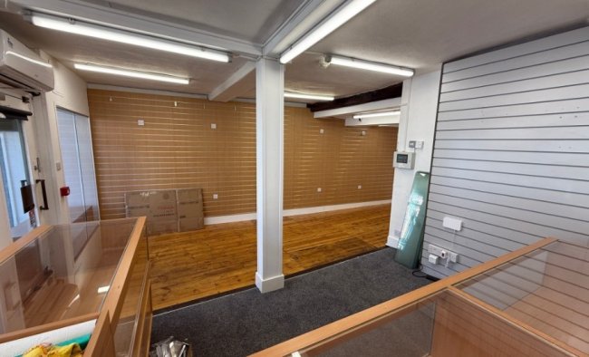 85/85A Newland Street, Witham, Essex, CM8 1AA 4