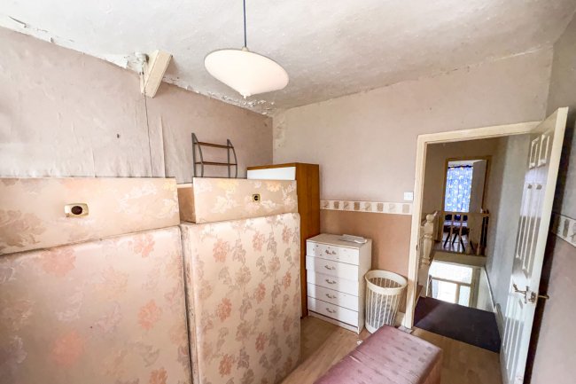 36 Tirycoed Road, Glanamman, Ammanford, Carmarthenshire, SA18 2YE 1