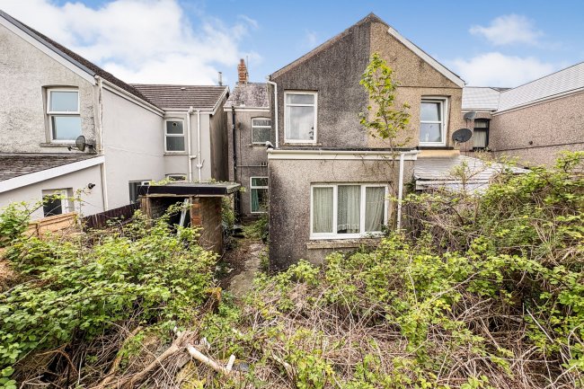 36 Tirycoed Road, Glanamman, Ammanford, Carmarthenshire, SA18 2YE 1