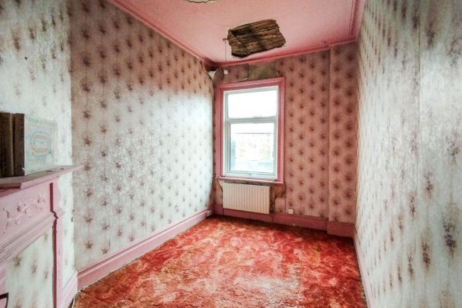 98 Victoria Road North, Southsea, Hampshire, PO5 1QE 8