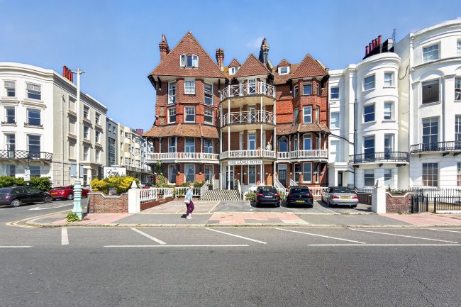 Lanes Hotel, 70-72 Marine Parade, Brighton BN2 1AE 8