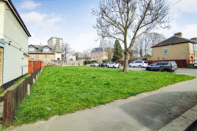 Land adjacent to 56 Albany Road, Enfield EN3 5UF 7