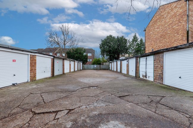 Dilhorne Close, Baring Road, London, SE12 0DA 3