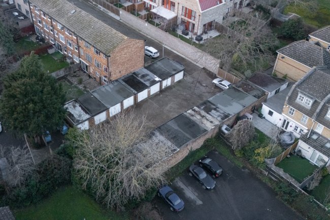 Dilhorne Close, Baring Road, London, SE12 0DA 3