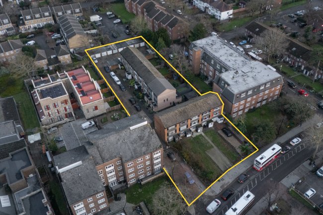 Dilhorne Close, Baring Road, London, SE12 0DA 3