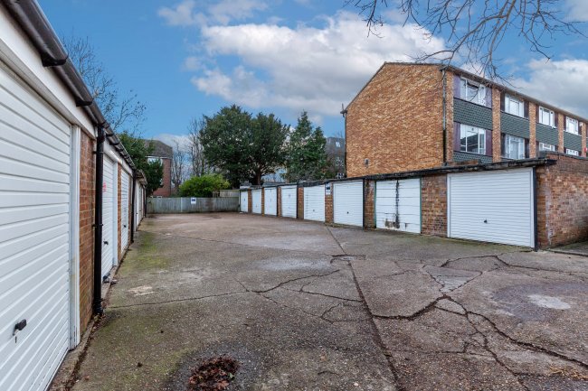 Dilhorne Close, Baring Road, London, SE12 0DA 3