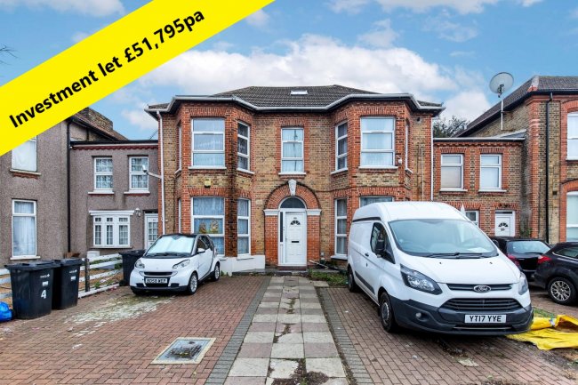 88 Aldborough Road,  Ilford IG3 8EY 6
