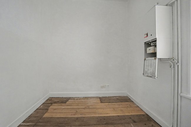 5 New Park Road, Brixton, London SW2 4DU 7