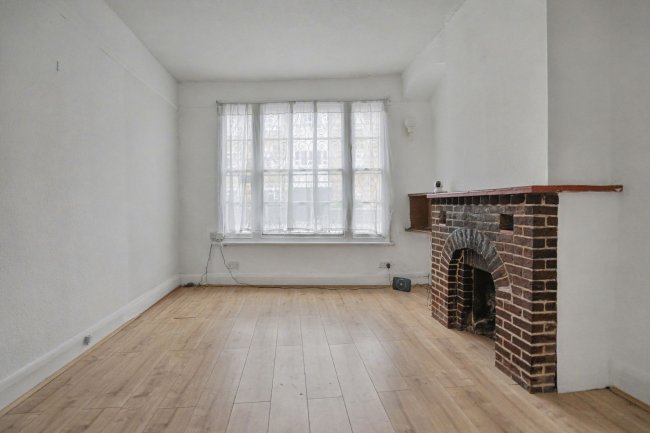 5 New Park Road, Brixton, London SW2 4DU 7