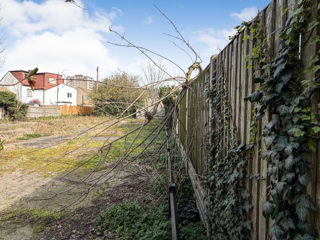 Land and former garage site at Ingersoll Road, Enfield, EN3 5PU 10