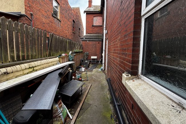 Normanton Social Club, 8 West St, Normanton, WF6 2AP 9