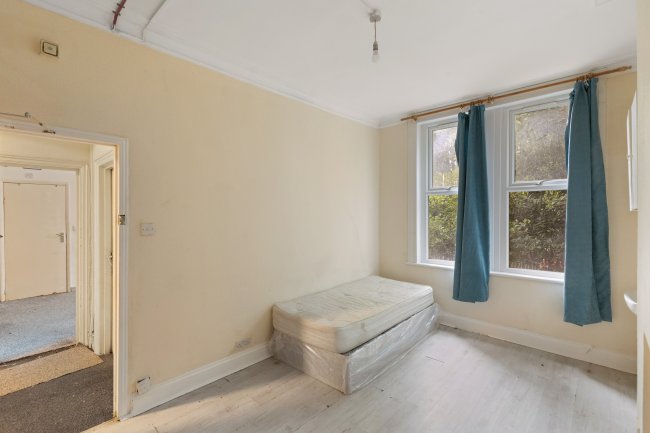 16 Palace Road, Streatham Hill, London, SW2 3NG 2