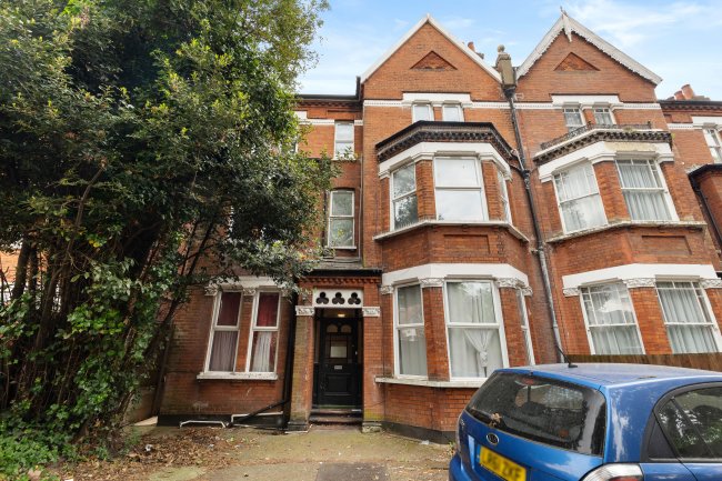 16 Palace Road, Streatham Hill, London, SW2 3NG 2