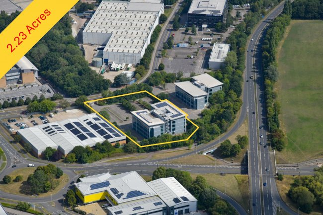 Globe House , Willoughby Road, Bracknell, RG12 8FB 2