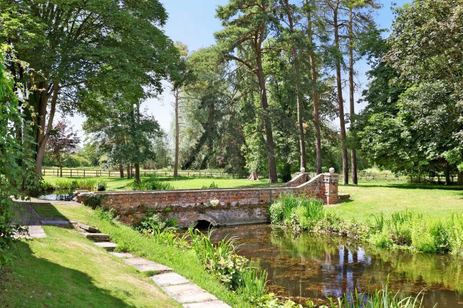 Copcourt Manor, Tetsworth, Oxfordshire, OX9 7DE 2