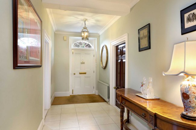 Copcourt Manor, Tetsworth, Oxfordshire, OX9 7DE 2