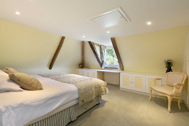 Copcourt Manor, Tetsworth, Oxfordshire, OX9 7DE 2