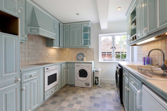 Copcourt Manor, Tetsworth, Oxfordshire, OX9 7DE 2