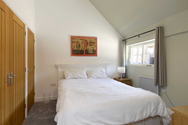 Copcourt Manor, Tetsworth, Oxfordshire, OX9 7DE 2