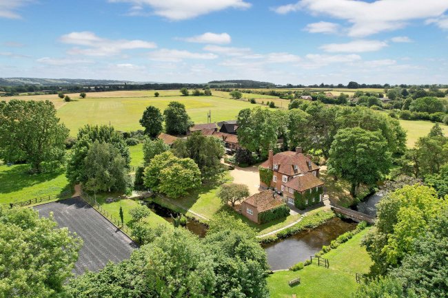 Copcourt Manor, Tetsworth, Oxfordshire, OX9 7DE 2